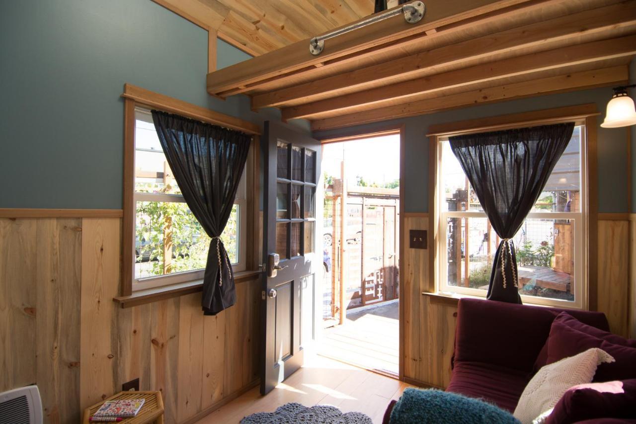 Caravan- The Tiny House Hotel 3*