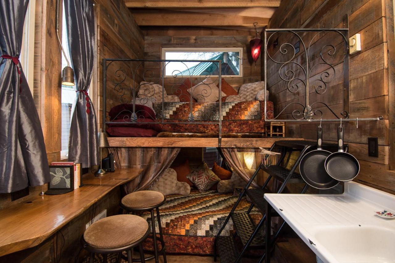 Caravan- The Tiny House 3* Portland