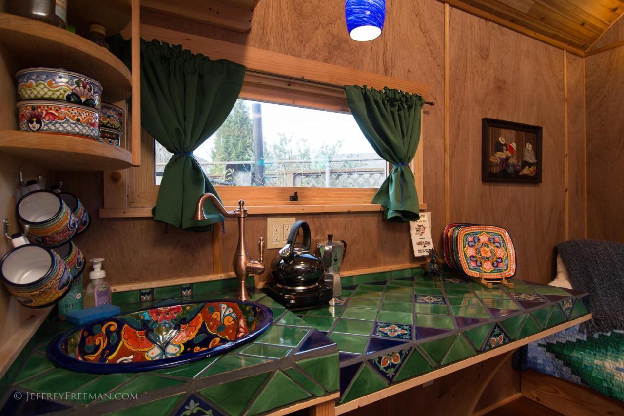 Caravan- The Tiny House Hotel 3*
